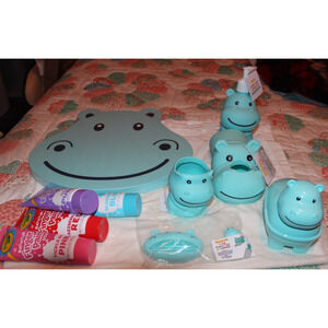 15 PIECE HIPPO CHILDS BATHROOM SET PLUS 4 FINGER PAINT SOAPS-NEW